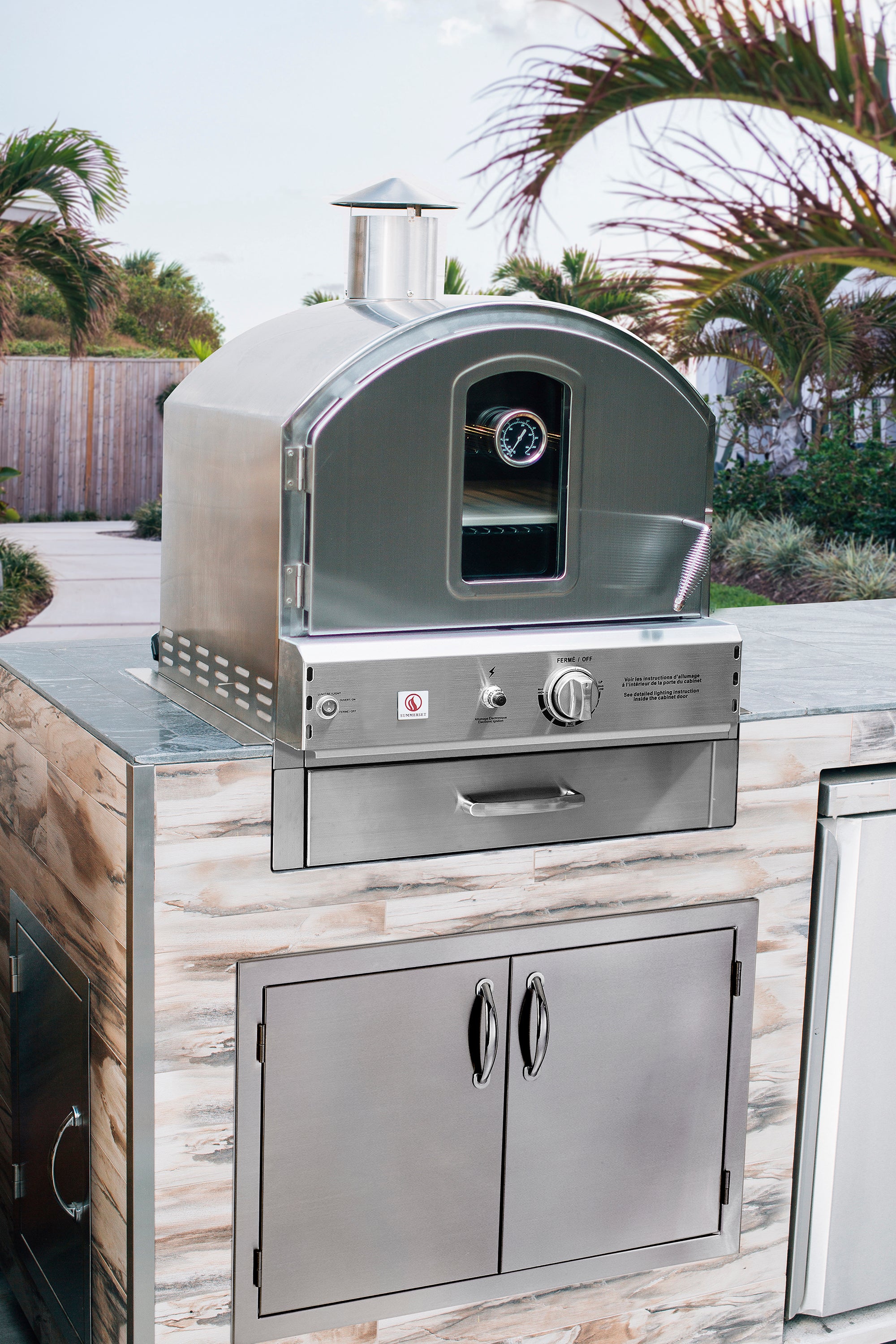 Summerset Outdoor Gas Oven - Built-in or Countertop Placement